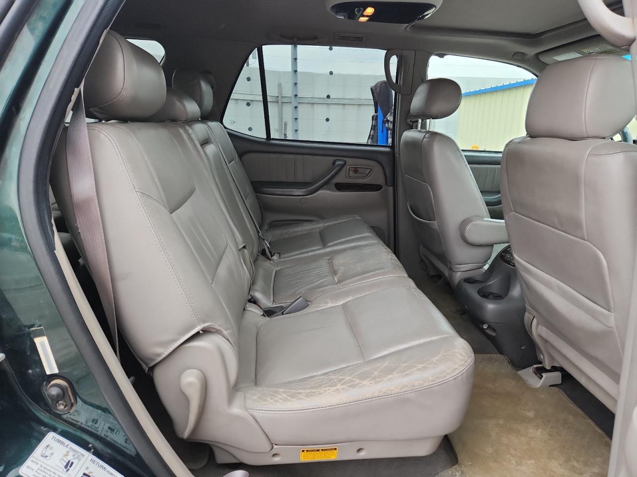 2002 Toyota Sequoia Limited VIN: 5TDBT48A62S072325 Lot: 82201365