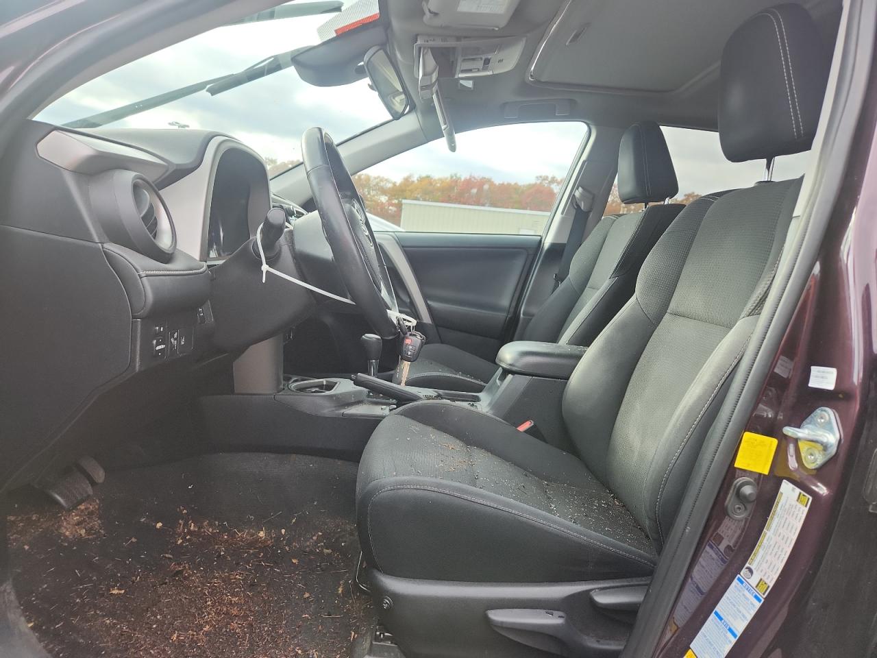 2017 Toyota Rav4 Xle VIN: 2T3RFREV4HW579452 Lot: 82729365