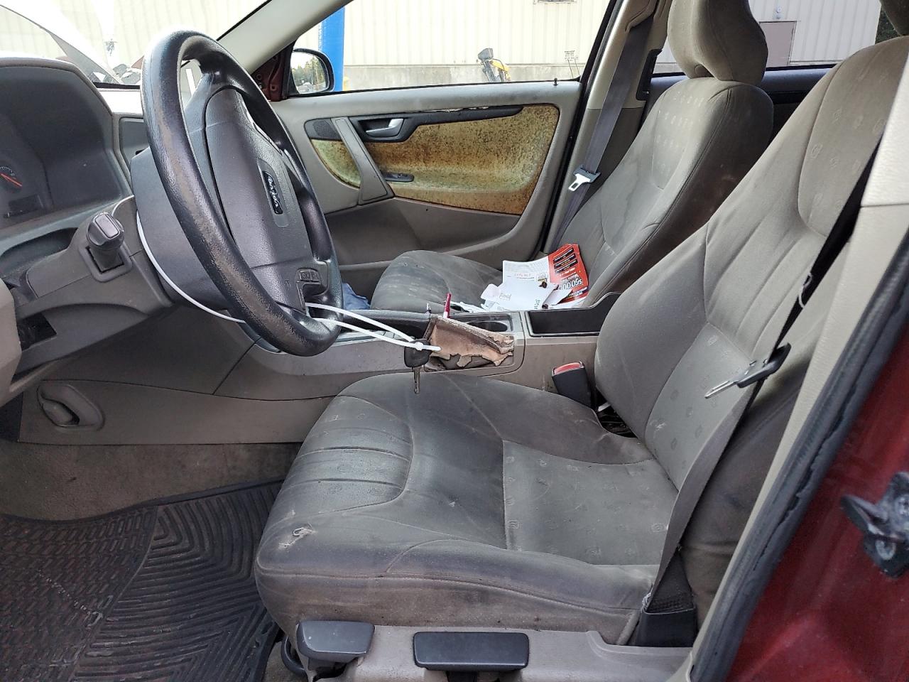 2001 Volvo V70 VIN: YV1SW61R011116151 Lot: 82431115