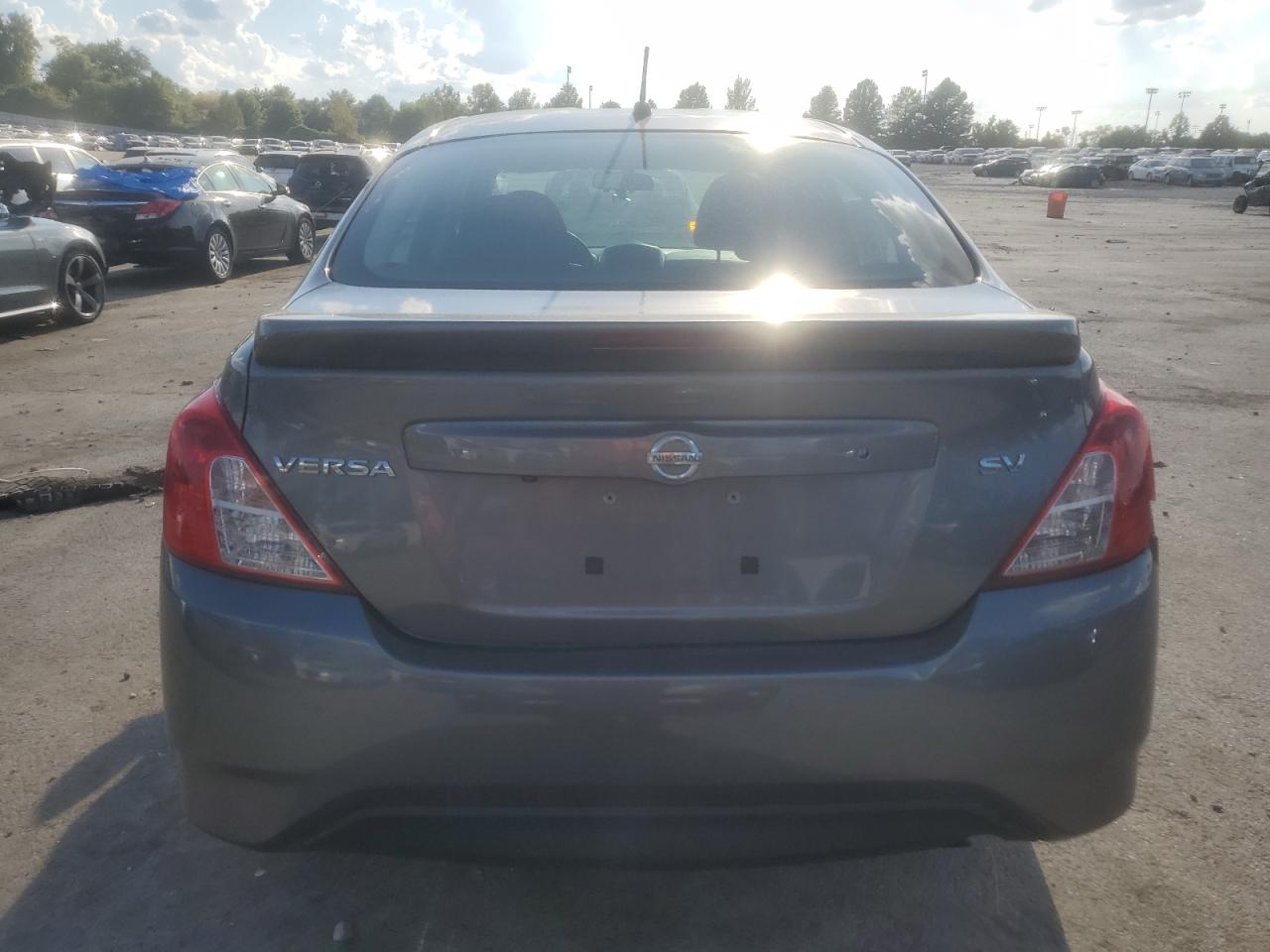2019 Nissan Versa S VIN: 3N1CN7AP7KL869772 Lot: 82218775