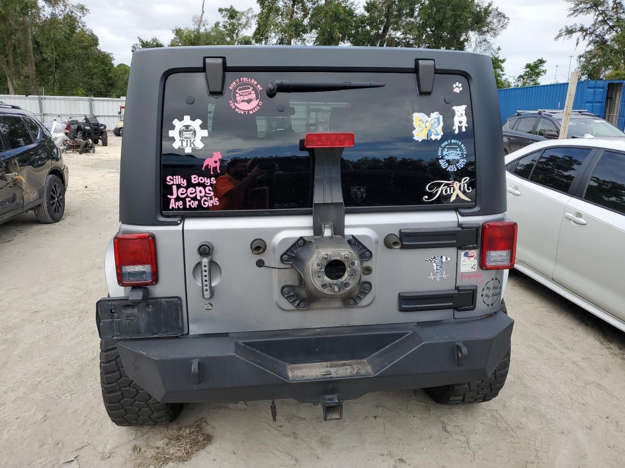 2014 Jeep Wrangler Unlimited Sport VIN: 1C4BJWDG2EL218415 Lot: 85104895