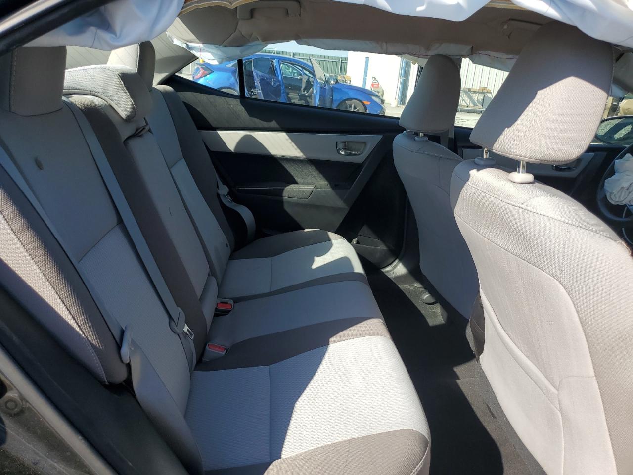 2017 Toyota Corolla L VIN: 5YFBURHE0HP733054 Lot: 86536965