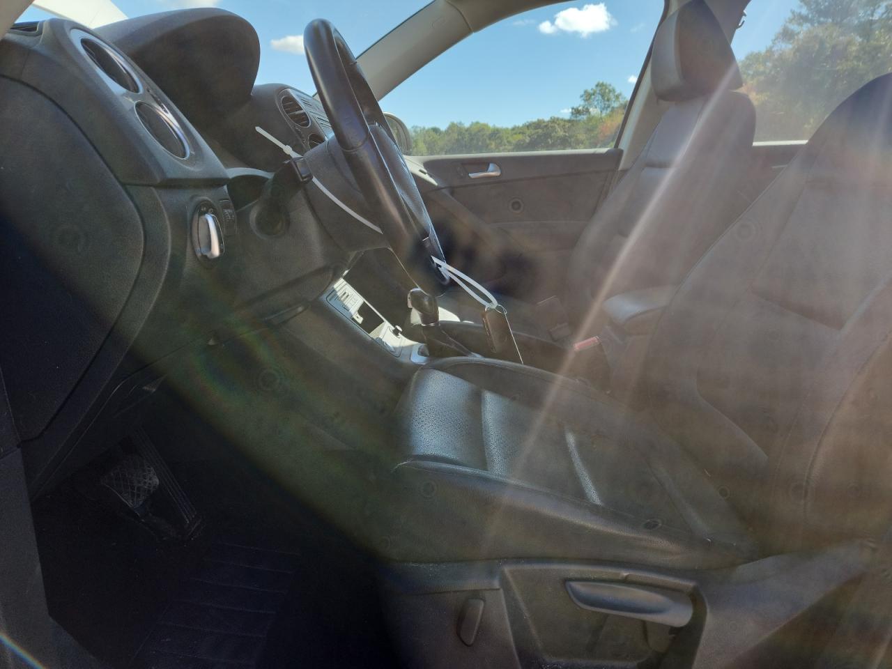 2017 Volkswagen Tiguan S VIN: WVGAV7AX8HK024164 Lot: 82428075