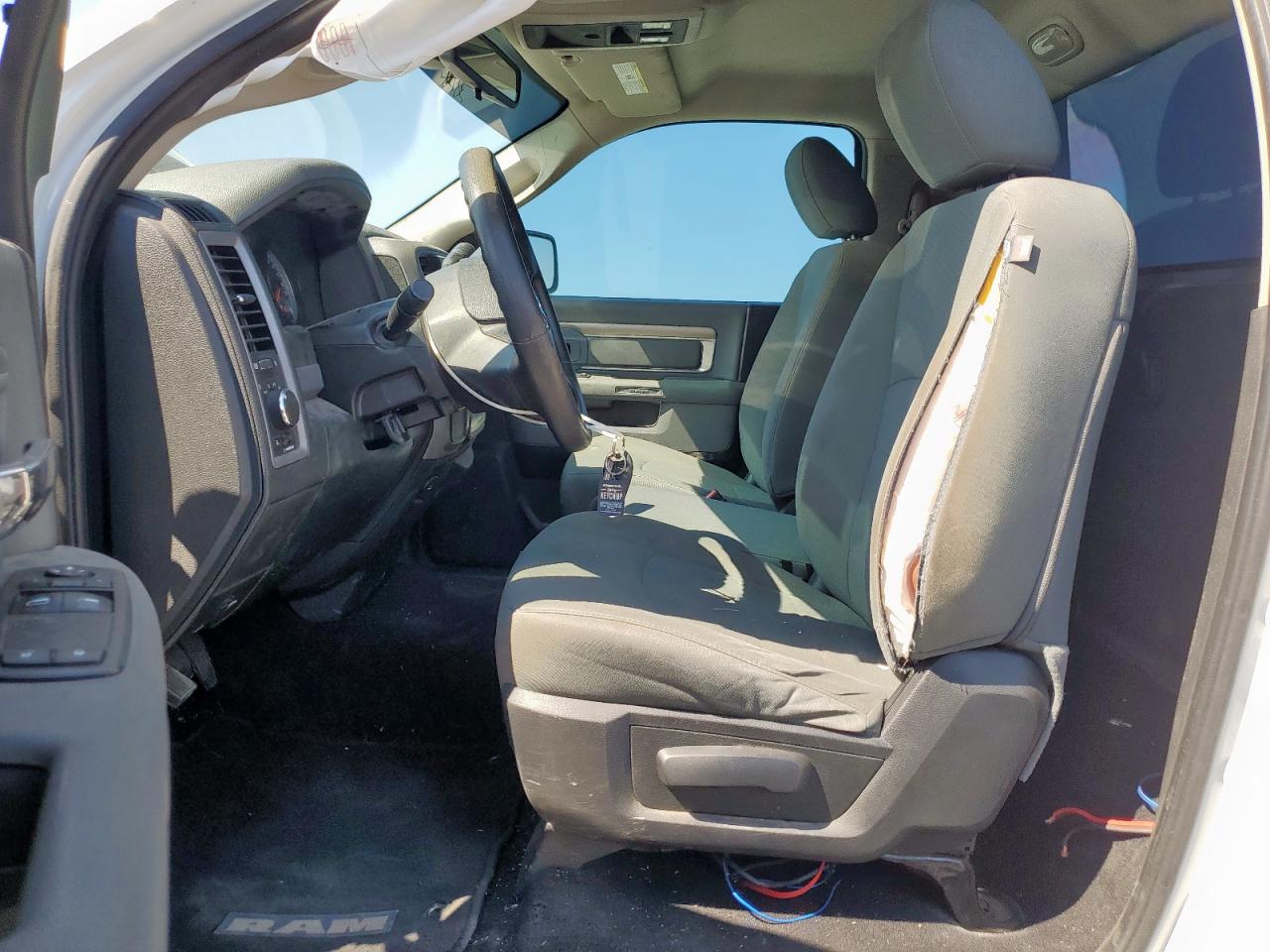 2014 Ram 1500 St VIN: 3C6JR6AT1EG324400 Lot: 86206425