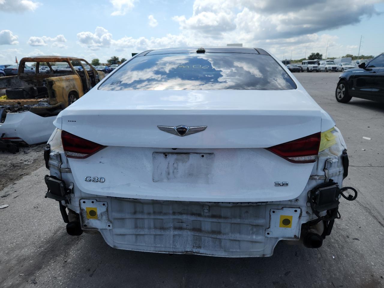 2017 Genesis G80 Base VIN: KMHGN4JE5HU181047 Lot: 82230755