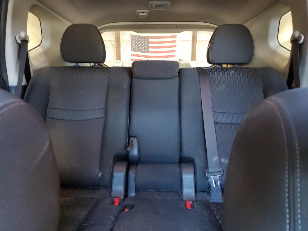 2017 Nissan Rogue S VIN: KNMAT2MV9HP522951 Lot: 85560645