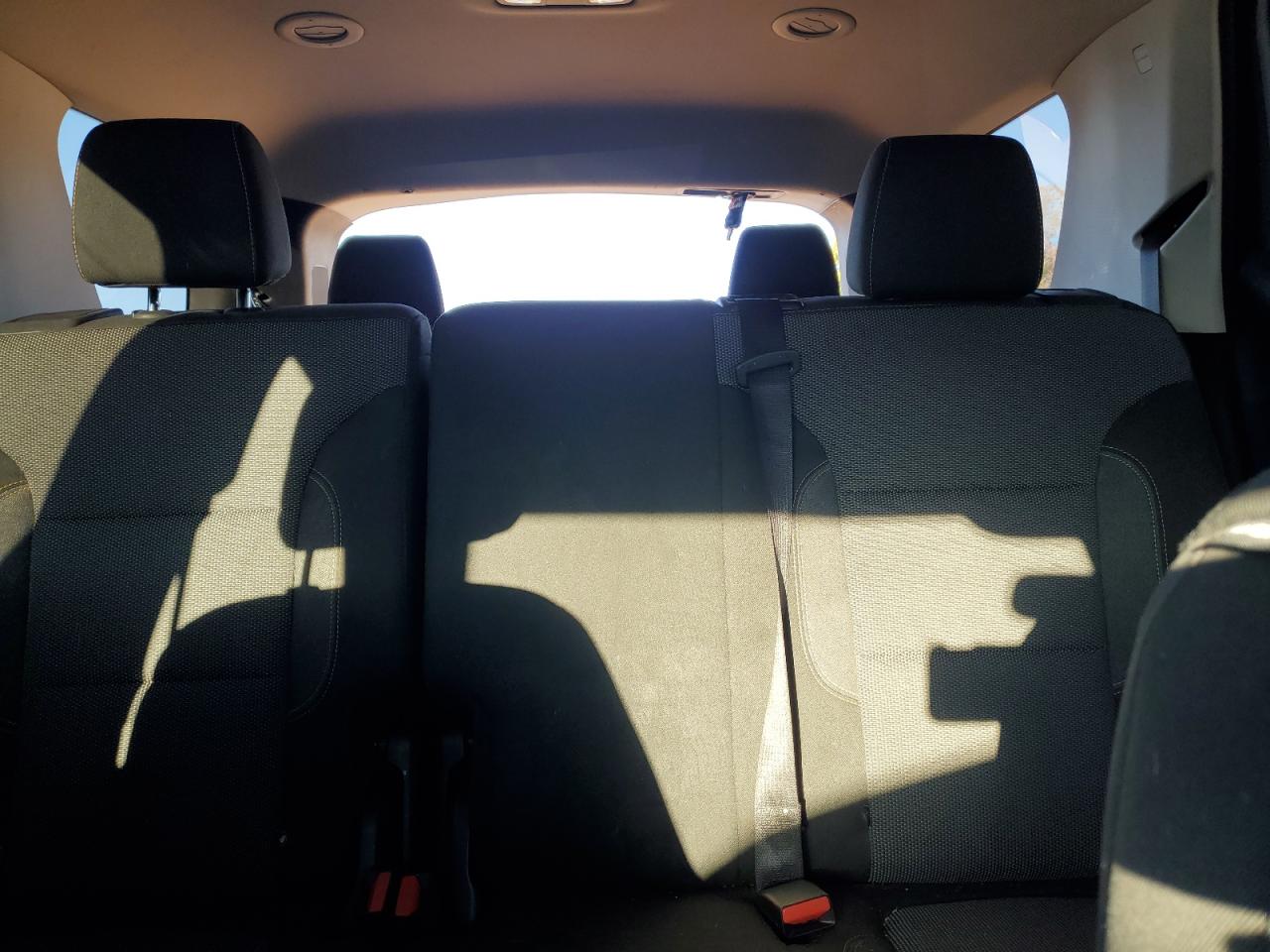 2019 Chevrolet Traverse Ls VIN: 1GNERFKW7KJ288233 Lot: 91010245