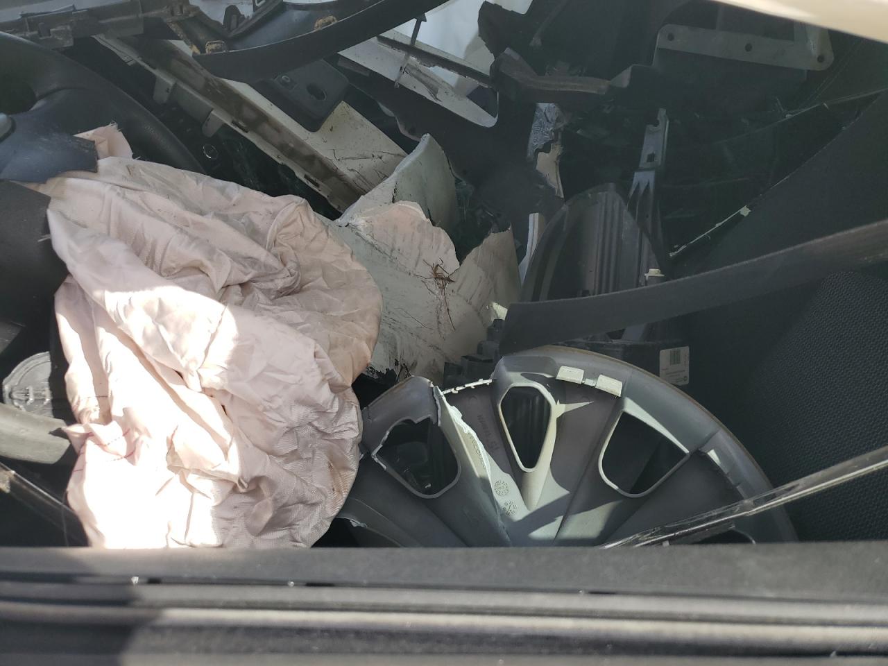 2018 Nissan Versa S VIN: 3N1CN7AP5JL854265 Lot: 90800925