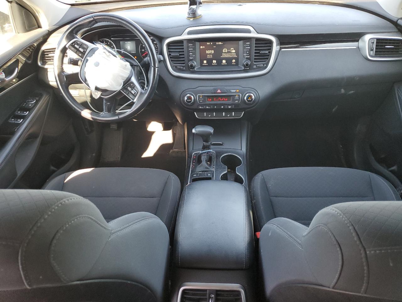 2020 Kia Sorento L VIN: 5XYPG4A34LG637935 Lot: 85901715