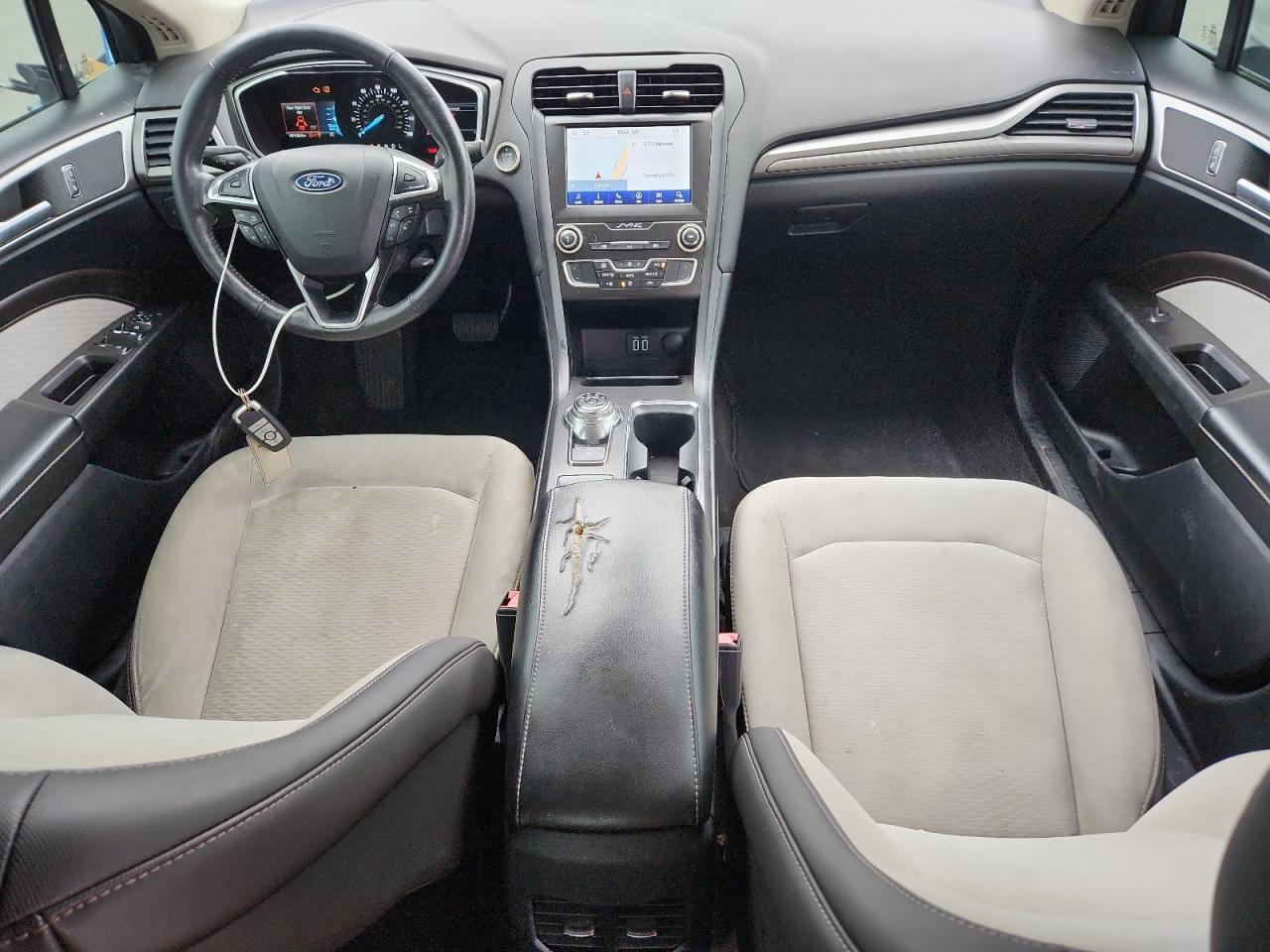 2020 Ford Fusion Se VIN: 3FA6P0HD3LR261825 Lot: 70767665