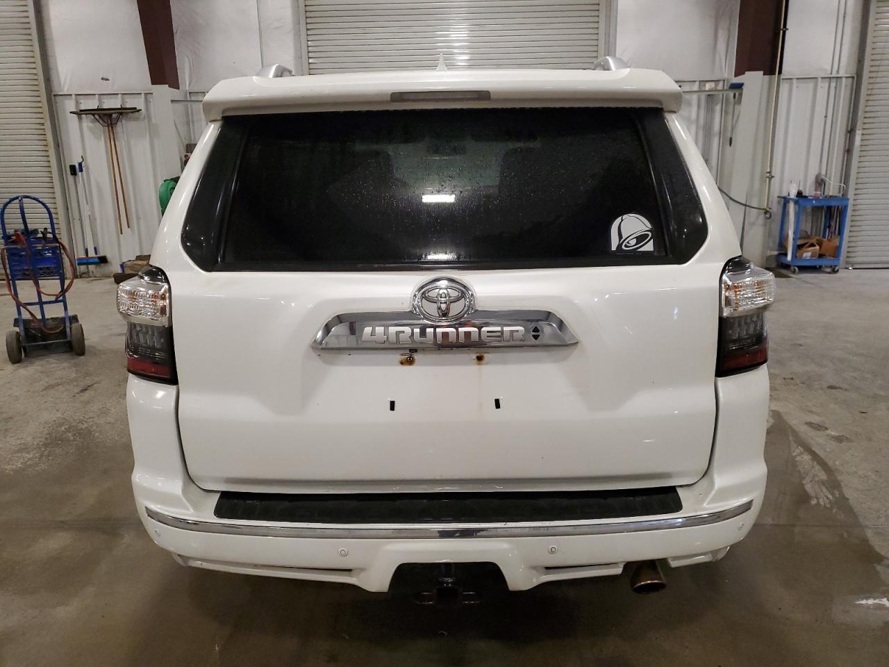 2014 Toyota 4Runner Sr5 VIN: JTEBU5JR3E5152433 Lot: 90581165