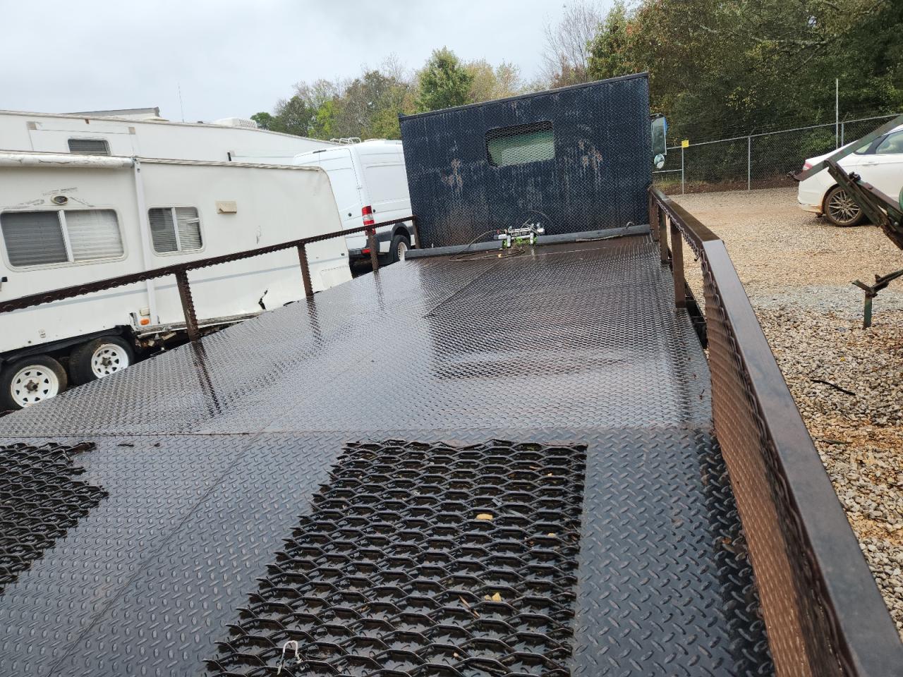 2006 Isuzu Npr Flatbed Truck VIN: 4KLC4B1U26J803510 Lot: 89539575