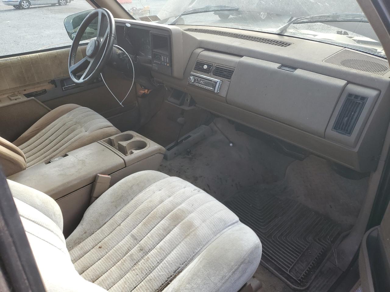 1994 GMC Sierra K1500 VIN: 2GTEK19K1R1548357 Lot: 82556885
