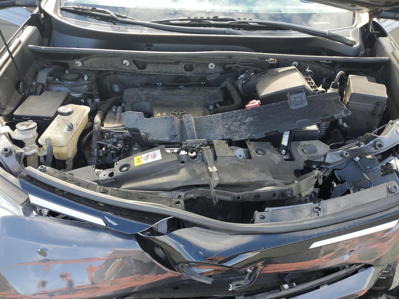 2017 Toyota Rav4 Le VIN: JTMBFREV8HJ167843 Lot: 82296015