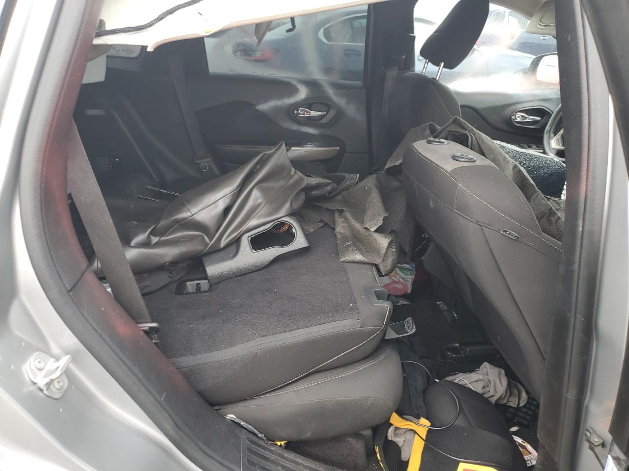 2017 Jeep Cherokee Sport VIN: 1C4PJLABXHW626371 Lot: 82406275