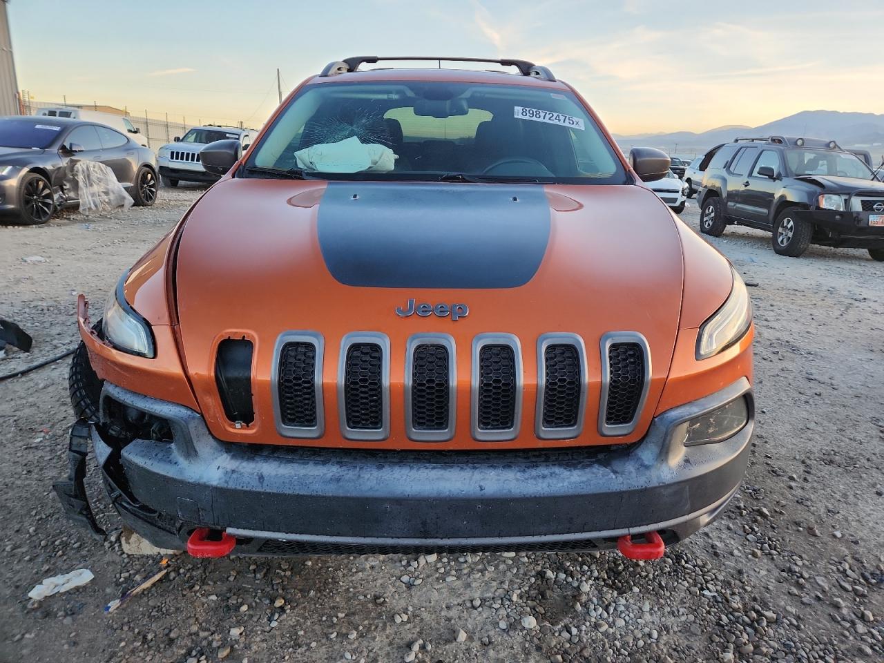 2015 Jeep Cherokee Trailhawk VIN: 1C4PJMBS2FW575451 Lot: 89872475