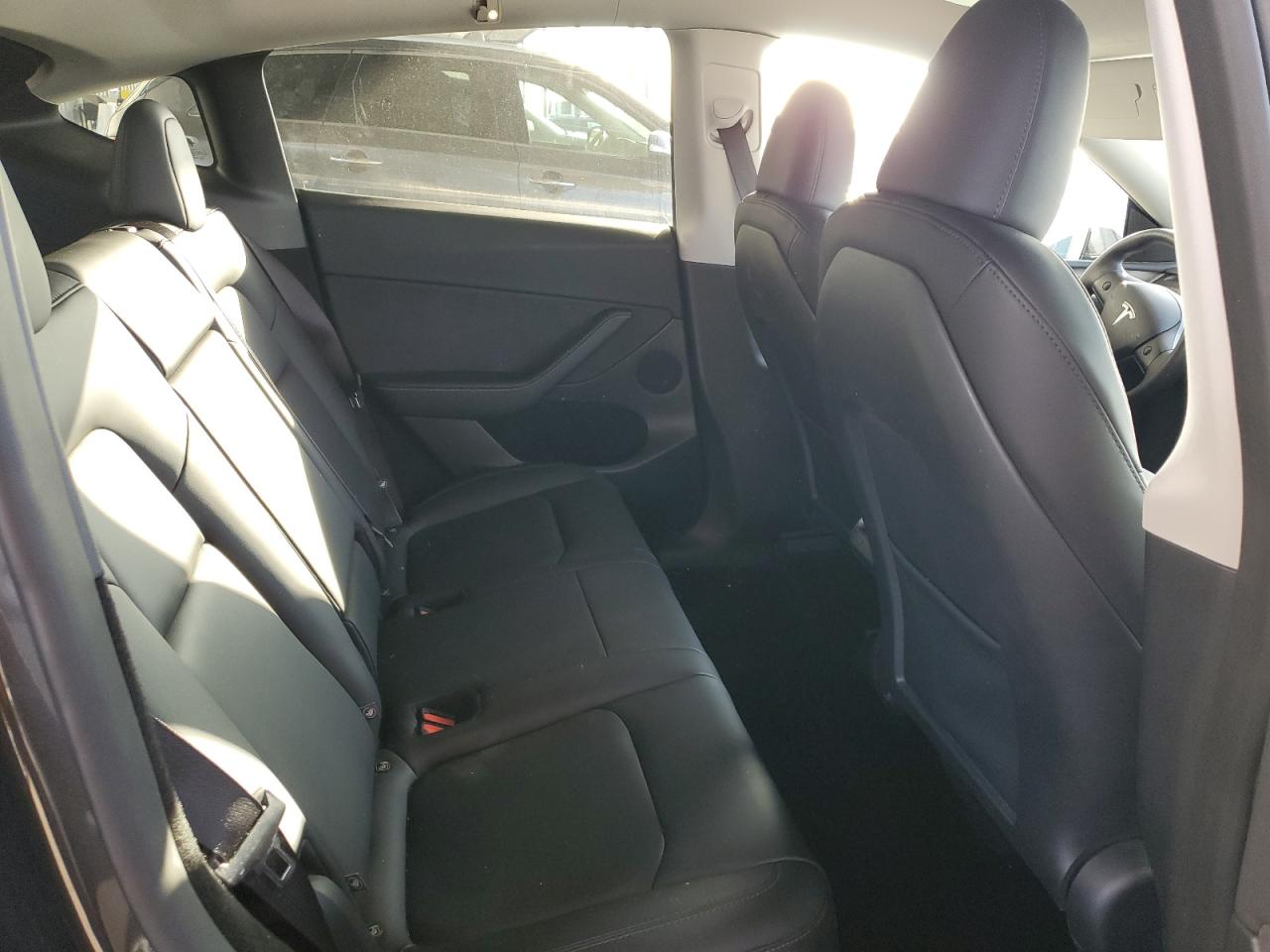 2024 Tesla Model Y VIN: 7SAYGDEDXRF209412 Lot: 87365635