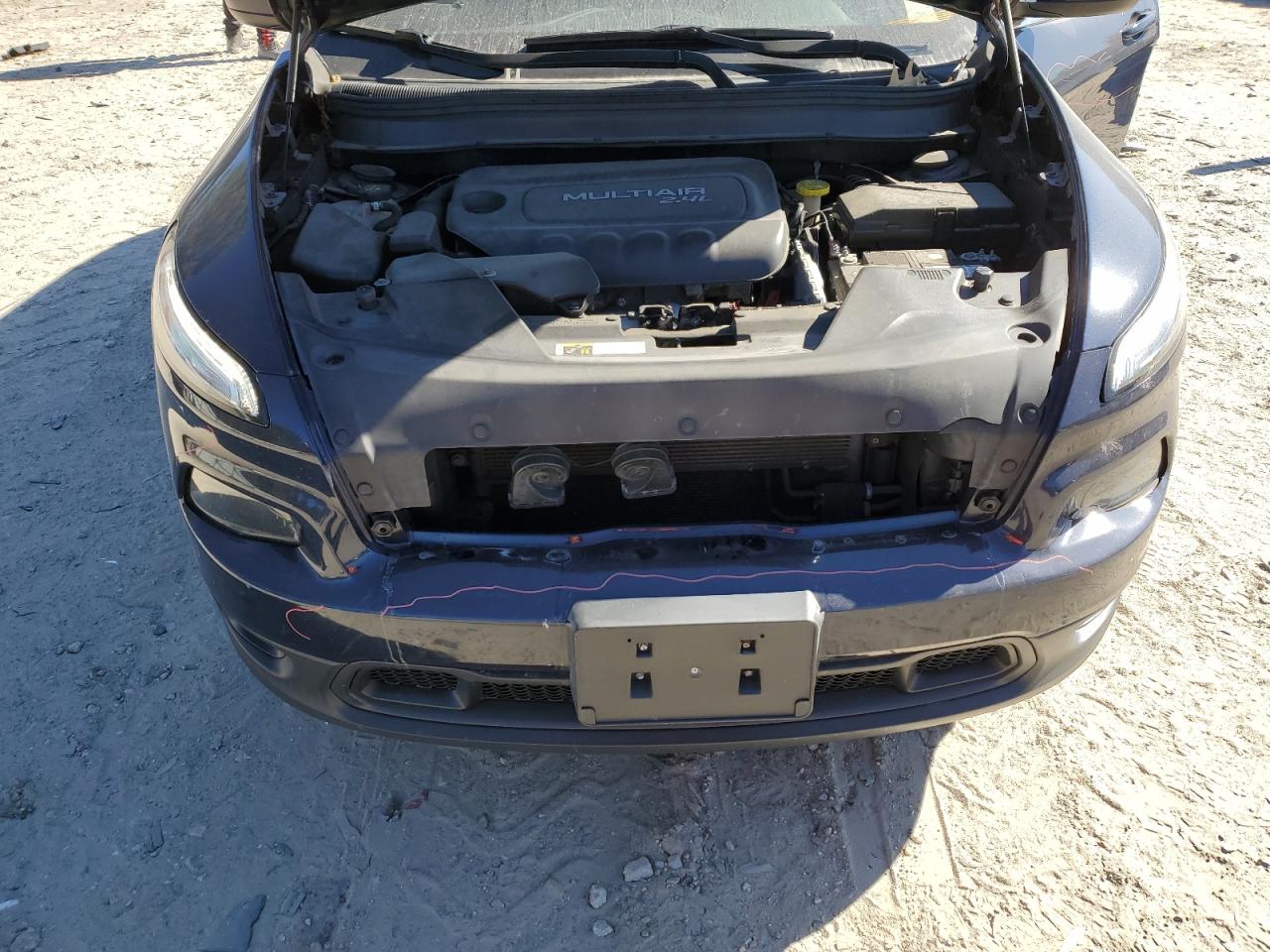 2016 Jeep Cherokee Latitude VIN: 1C4PJMCB7GW333058 Lot: 89691255