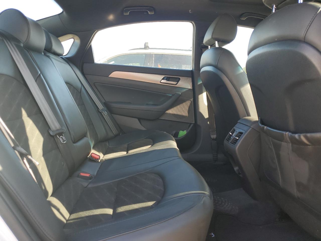 2018 Hyundai Sonata Sport VIN: 5NPE34AF6JH728935 Lot: 84902365