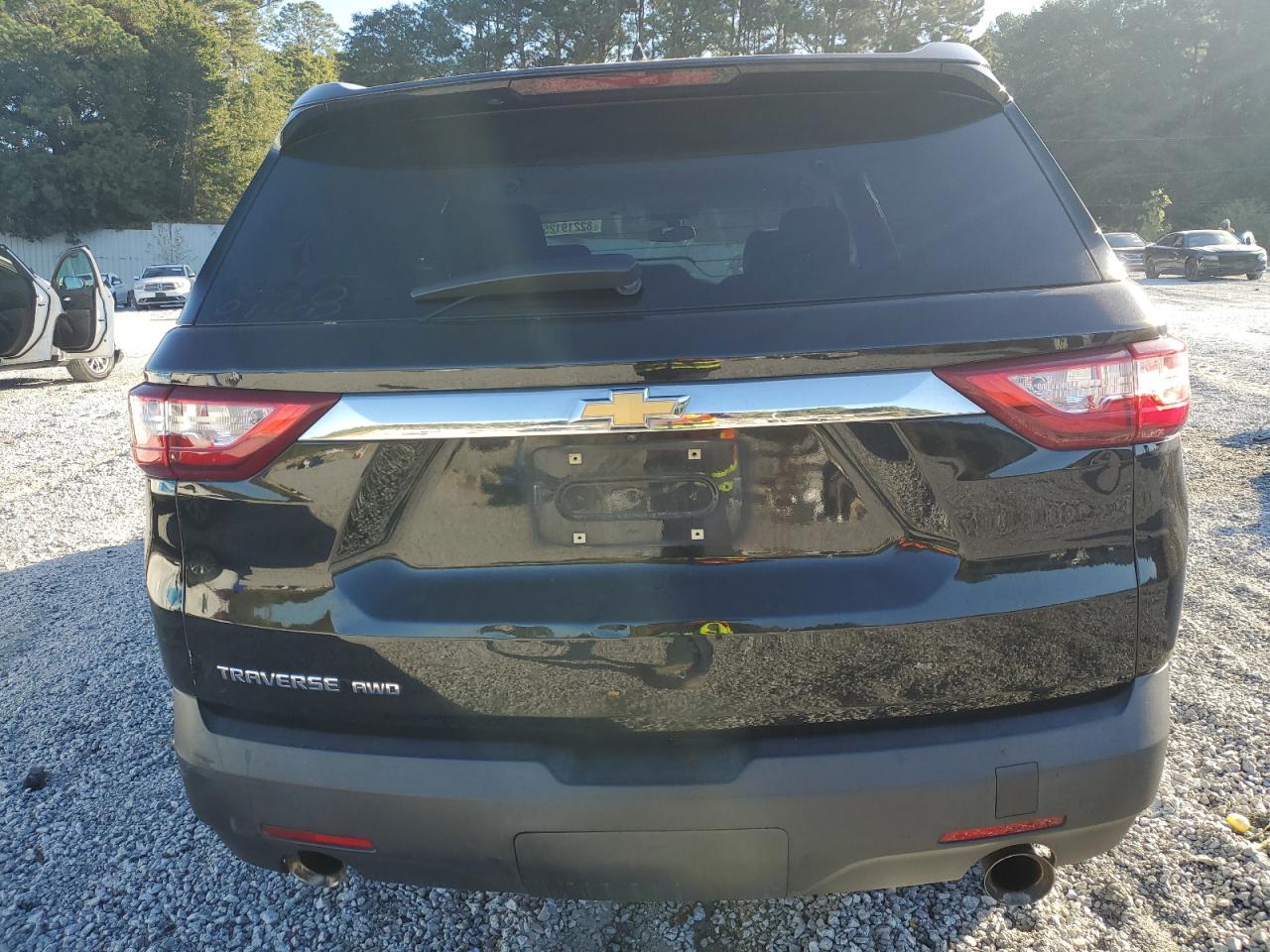 2018 Chevrolet Traverse Ls VIN: 1GNEVFKWXJJ106728 Lot: 82219125
