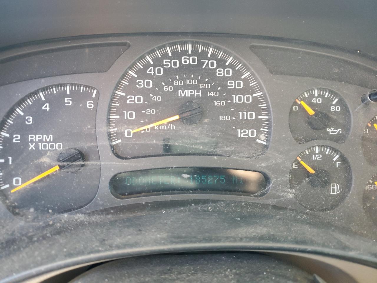 2004 GMC Yukon VIN: 1GKEK13T04R114727 Lot: 82332925