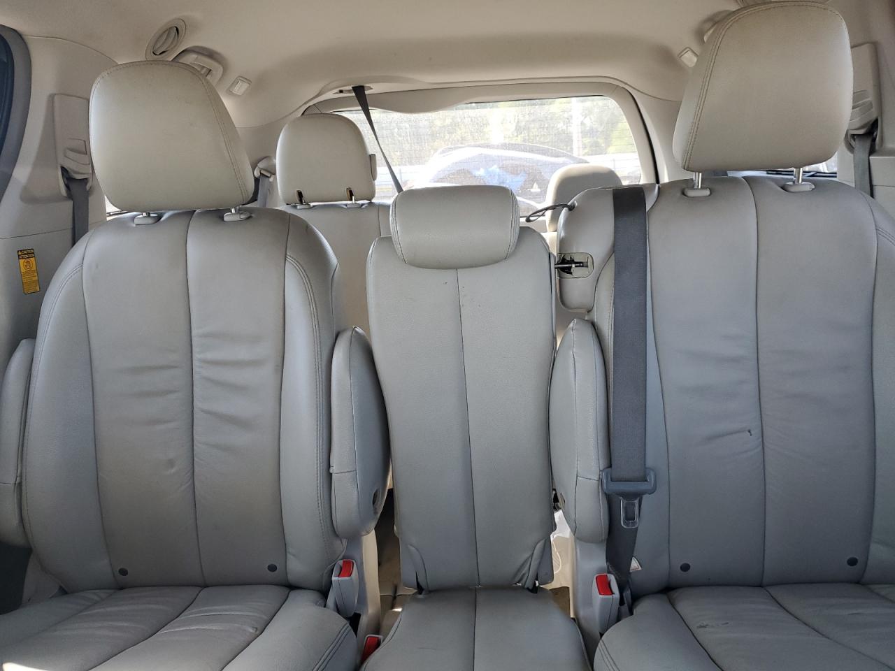 2014 Toyota Sienna Le VIN: 5TDKK3DC2ES471015 Lot: 85563225