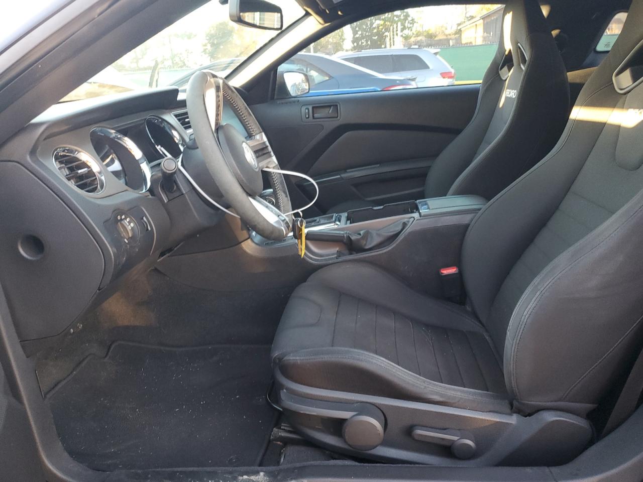 2013 Ford Mustang VIN: 1ZVBP8AM8D5208010 Lot: 84976975