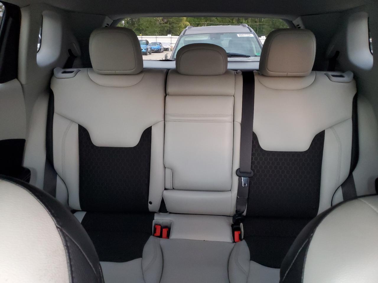 2018 Jeep Compass Latitude VIN: 3C4NJCBB9JT194468 Lot: 85858235