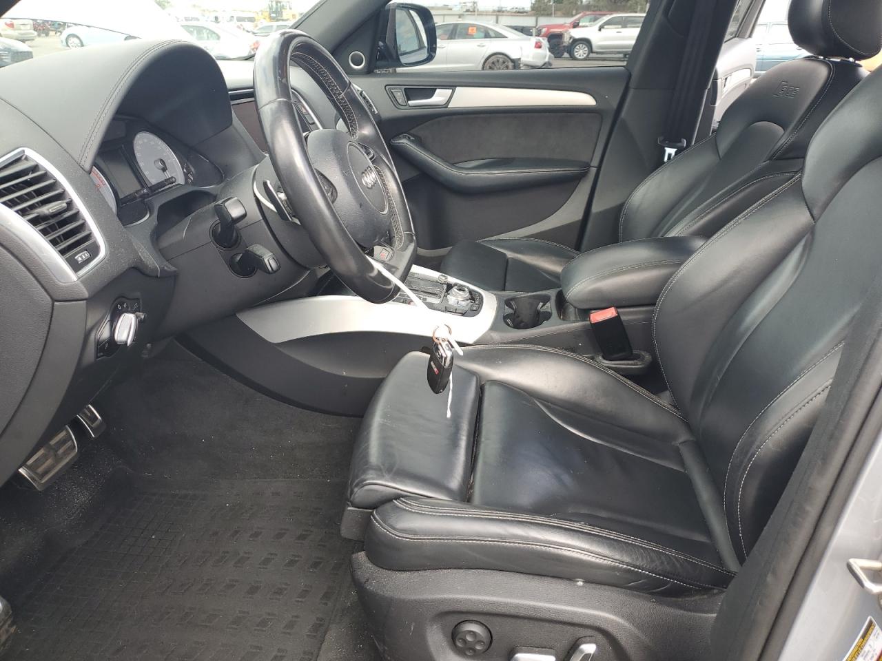 2017 Audi Sq5 Premium Plus VIN: WA1CCAFP0HA078261 Lot: 84831325