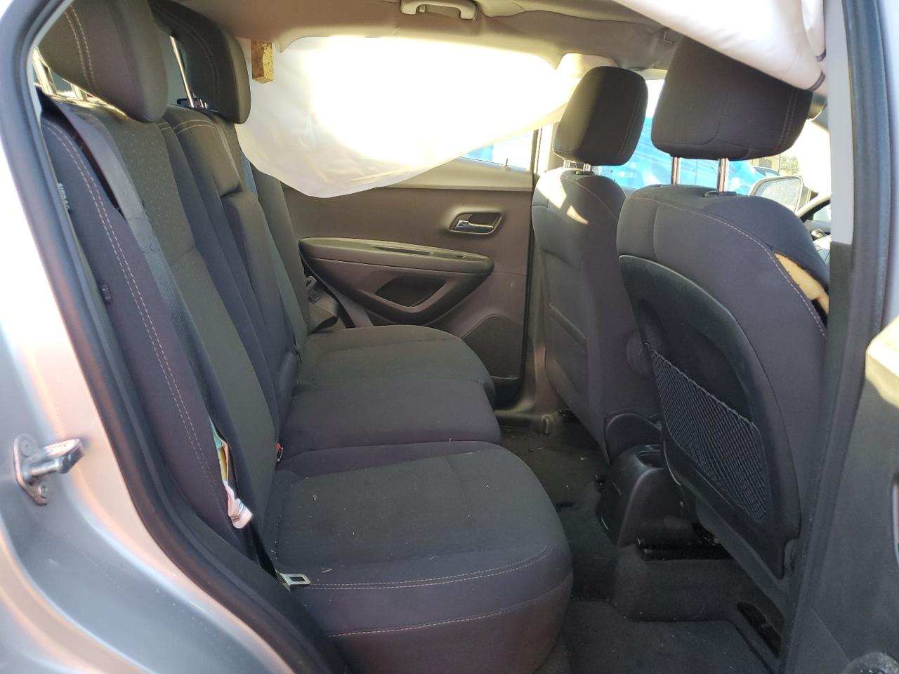 2018 Chevrolet Trax Ls VIN: 3GNCJKSB3JL351906 Lot: 84379735