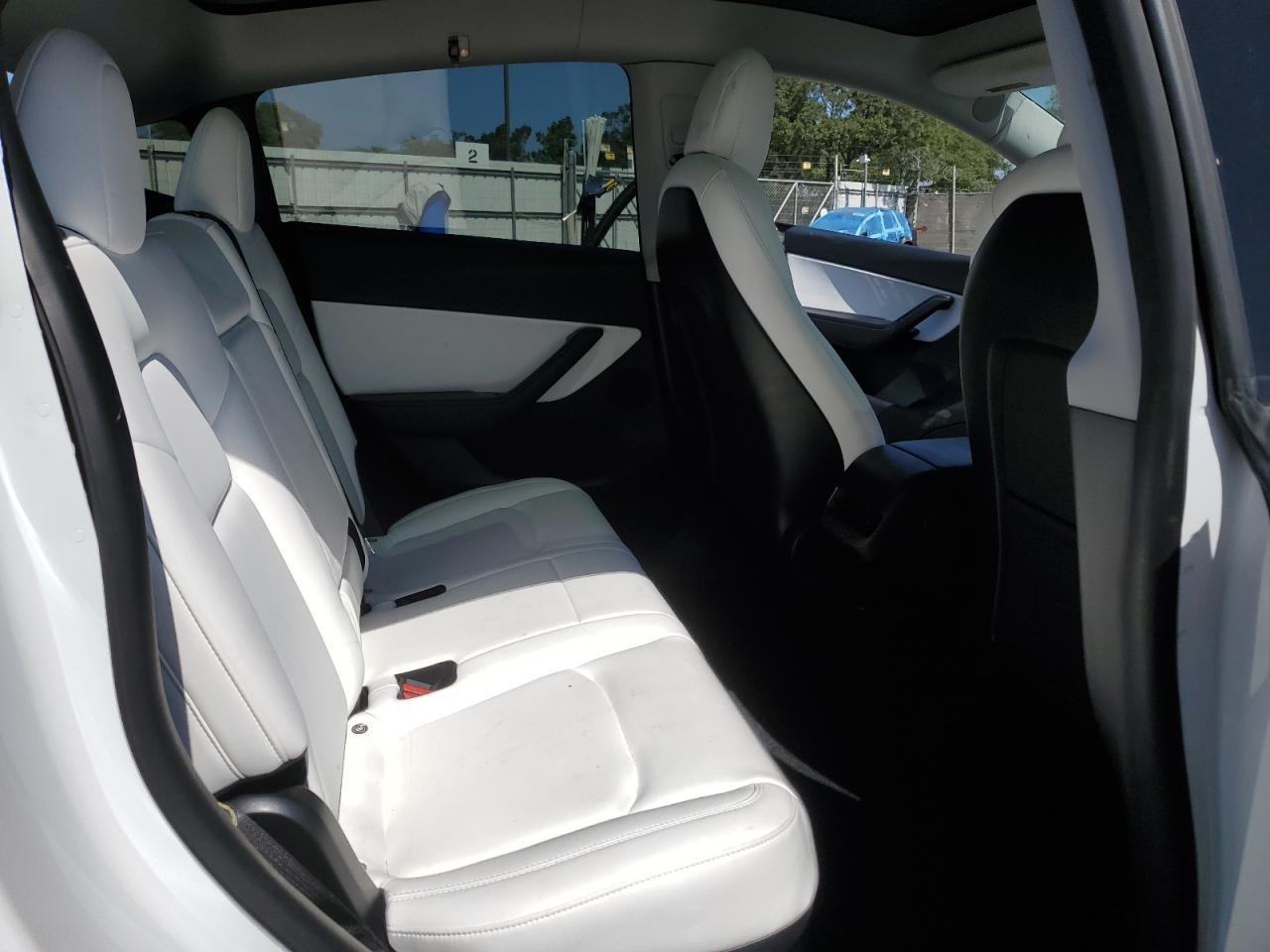 2020 Tesla Model Y VIN: 5YJYGDEE5LF020387 Lot: 81997025