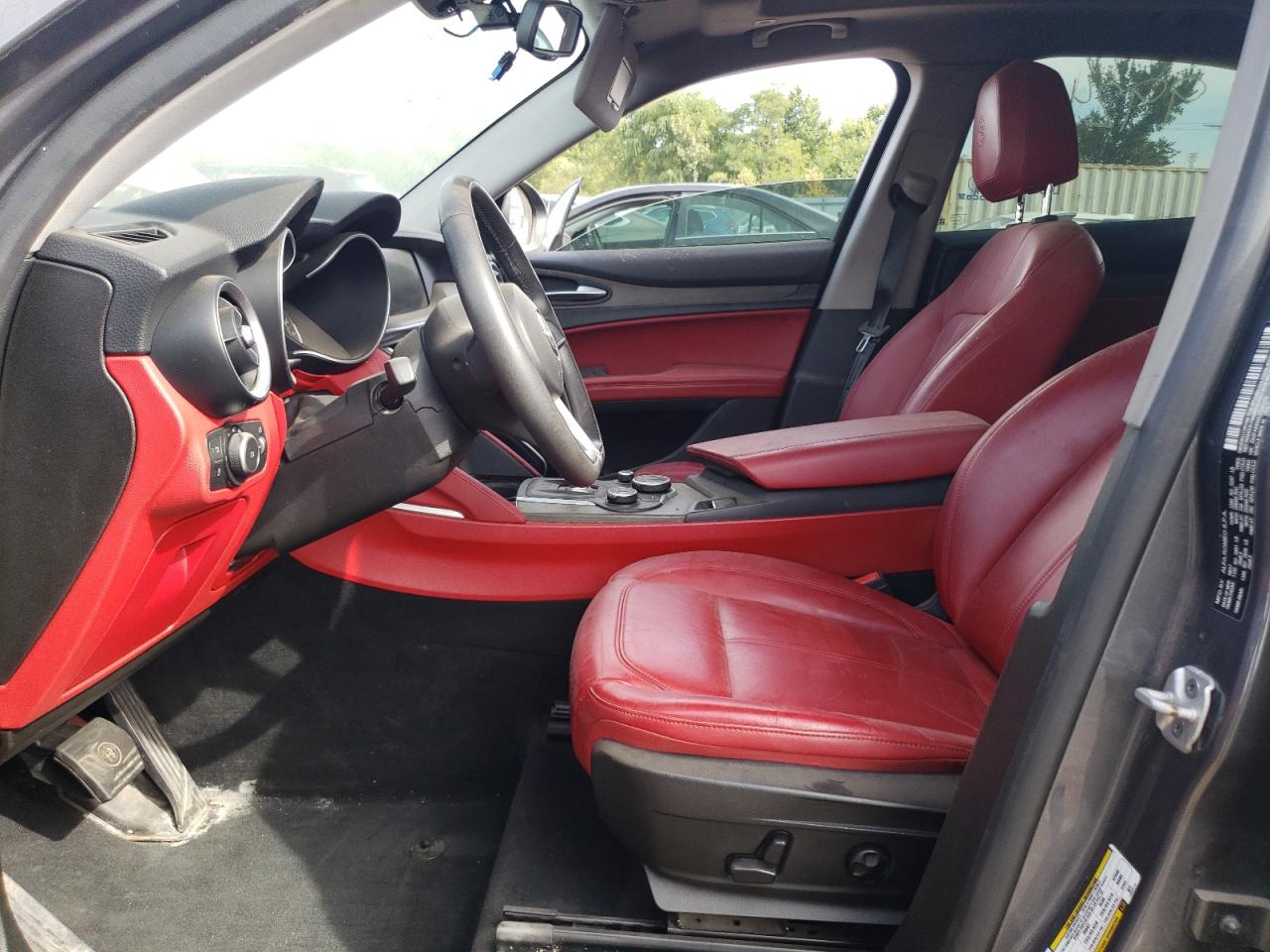 2018 Alfa Romeo Stelvio Ti VIN: ZASFAKBN8J7B86379 Lot: 81982605