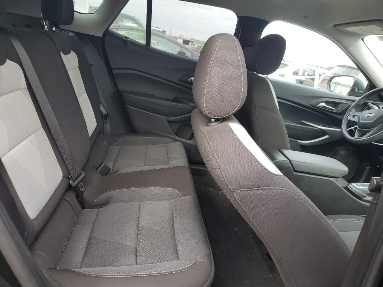 2025 Chevrolet Trax Ls VIN: KL77LFEP6SC143290 Lot: 90814605