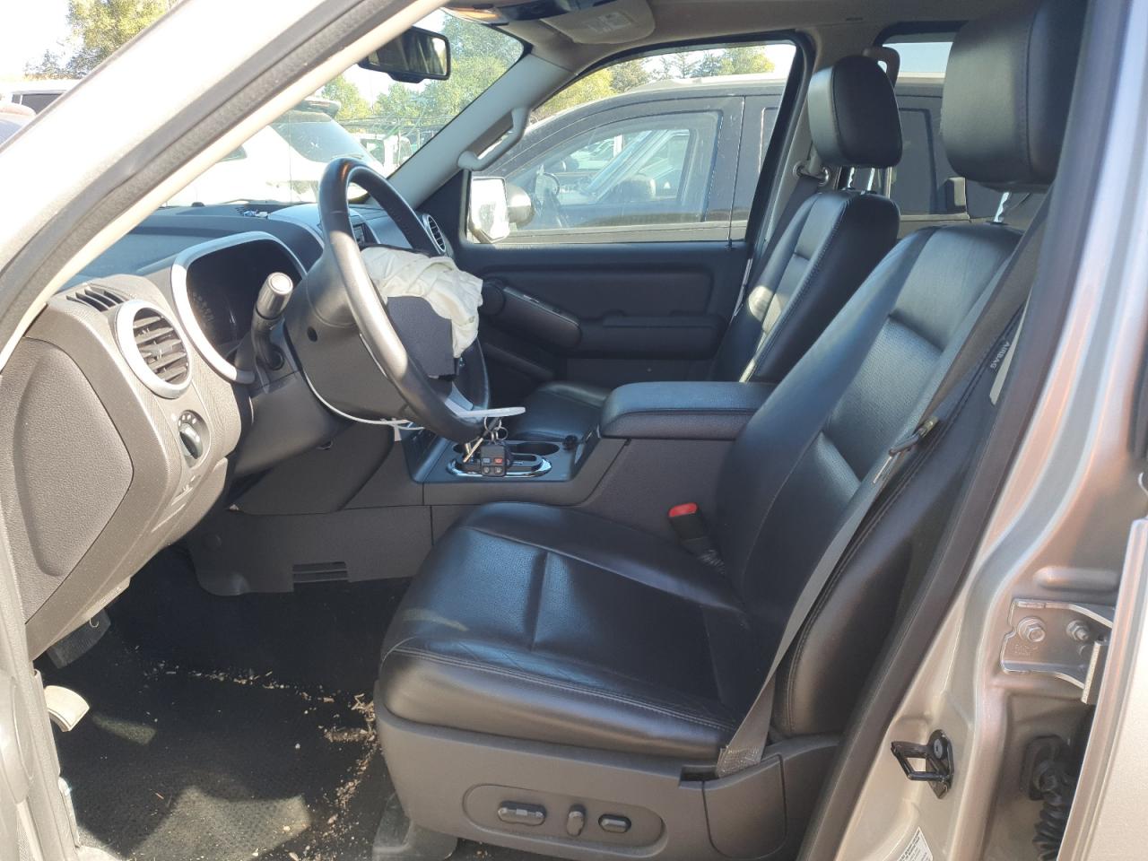 2007 Mercury Mountaineer Premier VIN: 4M2EU48887UJ18581 Lot: 85686935