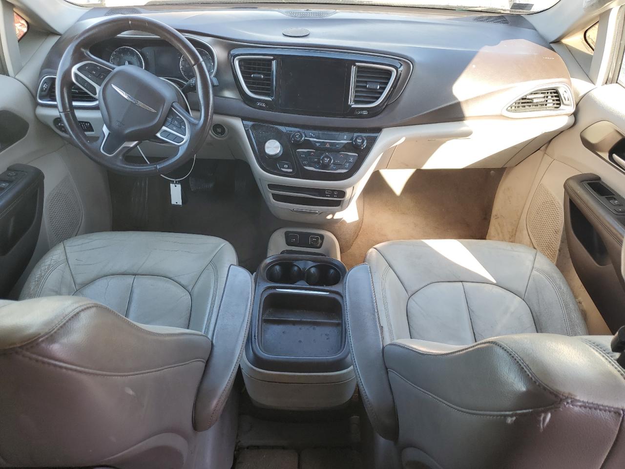 2017 Chrysler Pacifica Touring L VIN: 2C4RC1BG7HR543961 Lot: 86805755