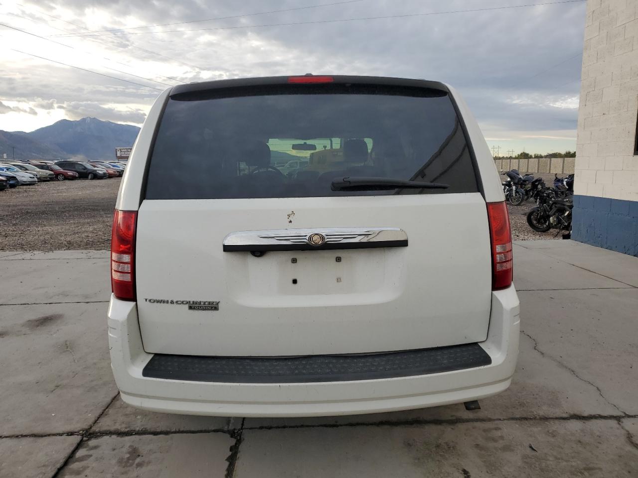 2008 Chrysler Town & Country Touring VIN: 2A8HR54P98R735793 Lot: 86512615