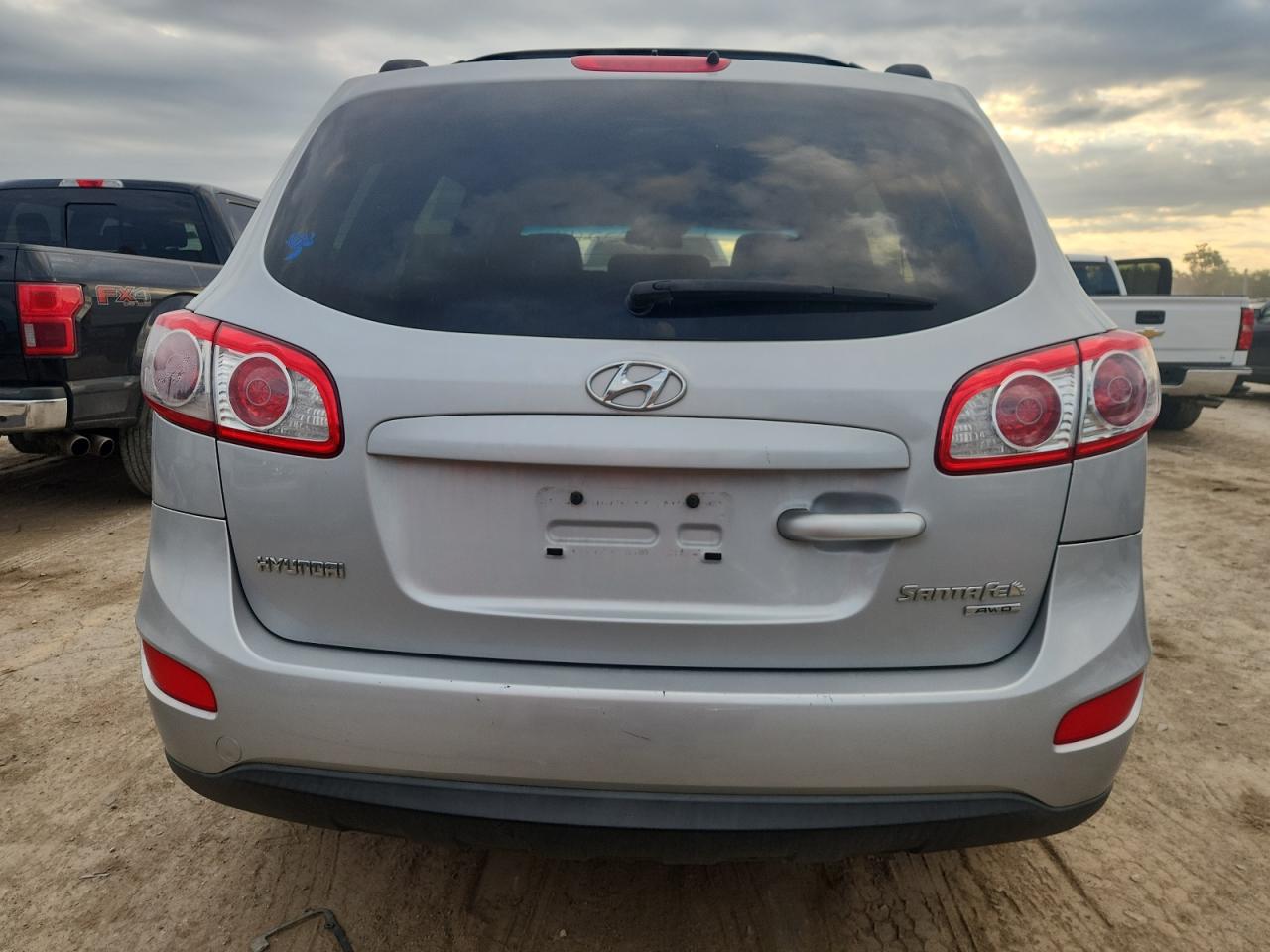 2010 Hyundai Santa Fe Gls VIN: 5NMSGDAB0AH366652 Lot: 82226165