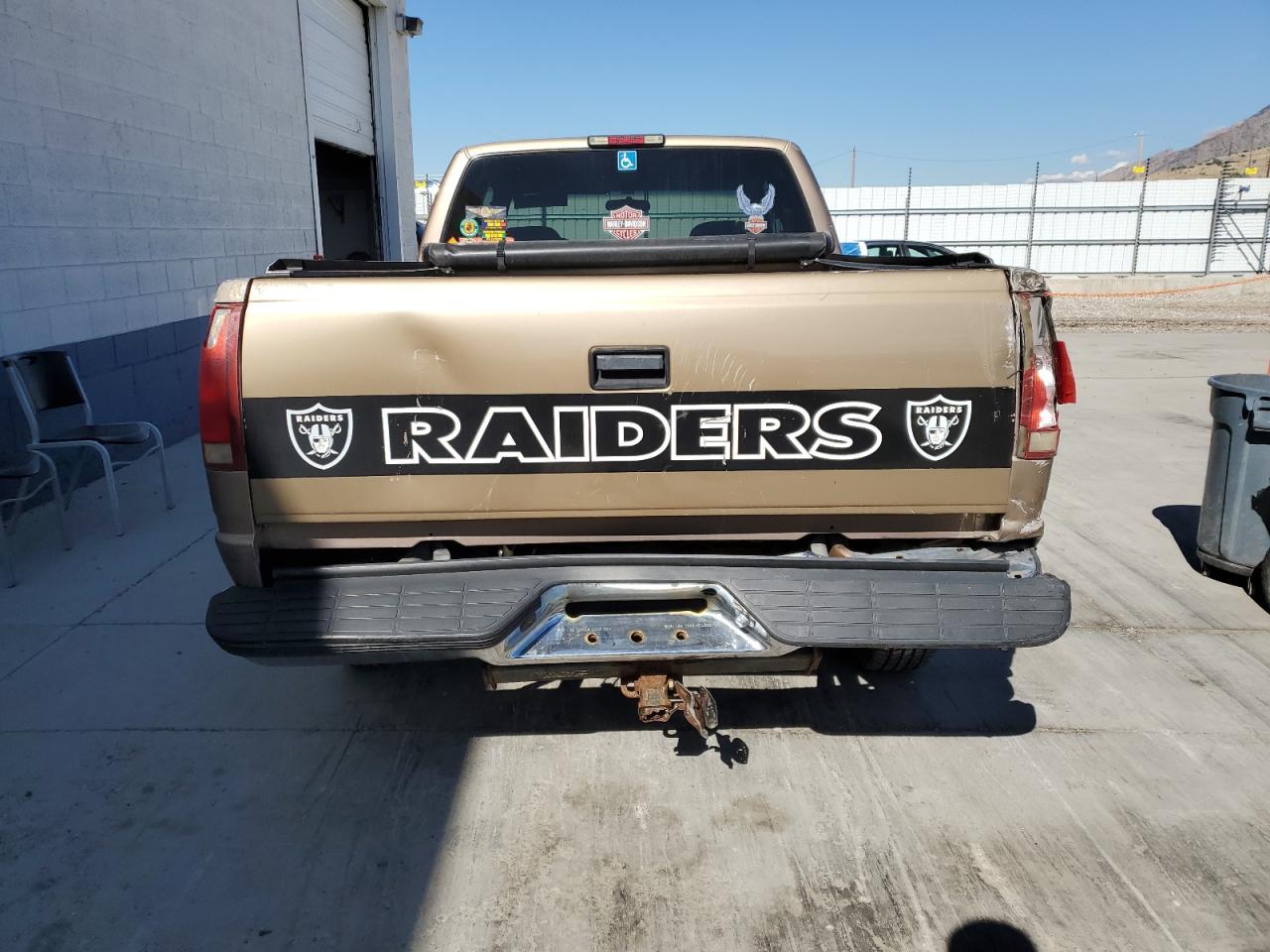 1995 Chevrolet Gmt-400 C1500 VIN: 2GCEC19K1S1138905 Lot: 85812725