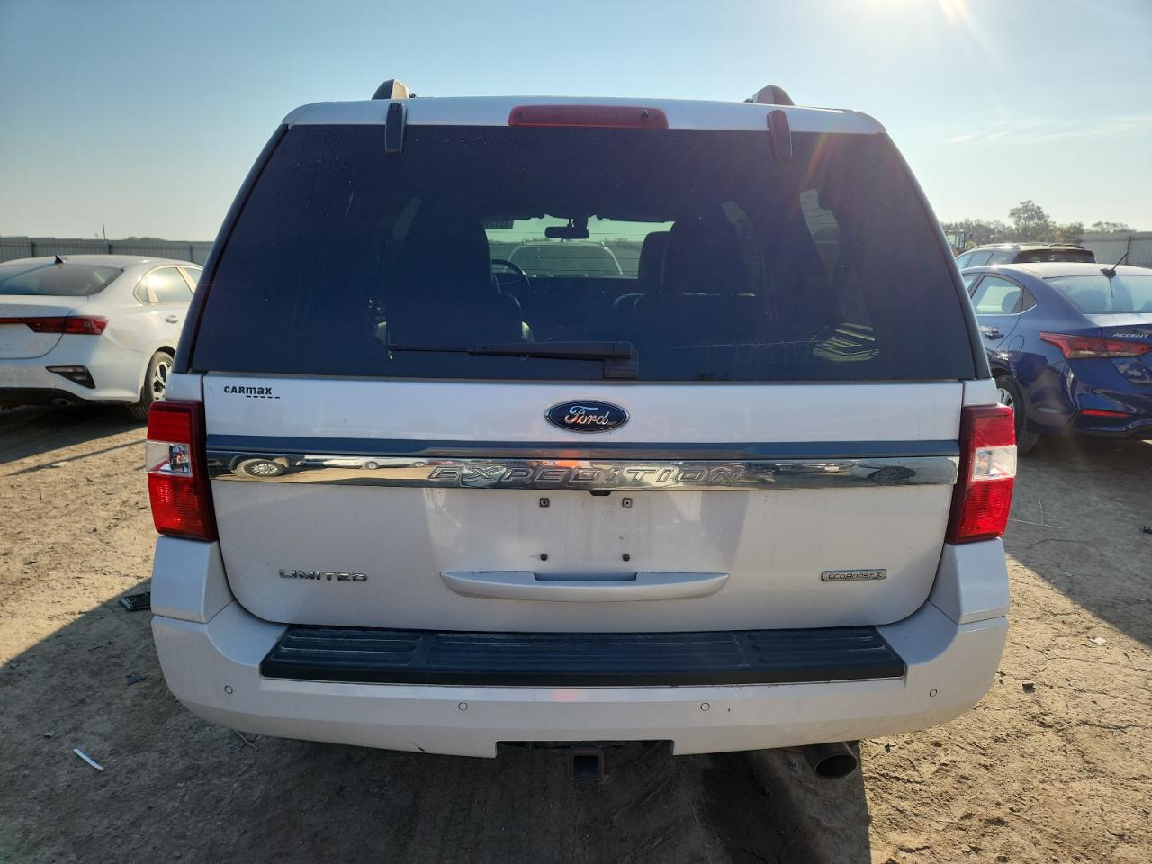 2017 Ford Expedition Limited VIN: 1FMJU2ATXHEA03642 Lot: 85129625