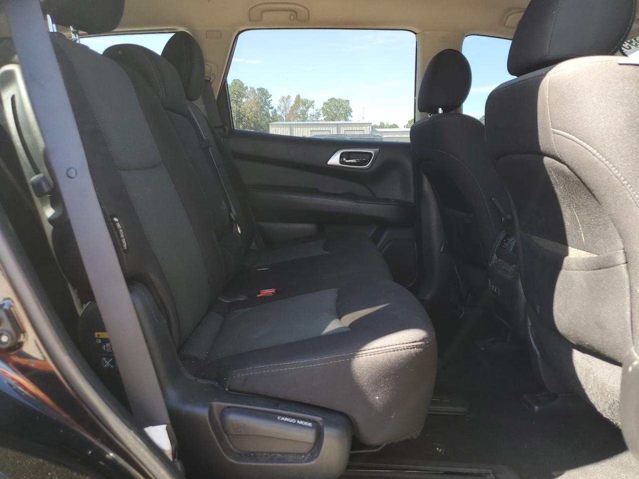 2019 Nissan Pathfinder S VIN: 5N1DR2MN5KC644017 Lot: 87395395