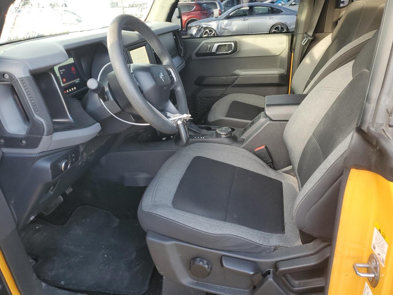 2022 Ford Bronco Base VIN: 1FMDE5BH9NLA72285 Lot: 90038225