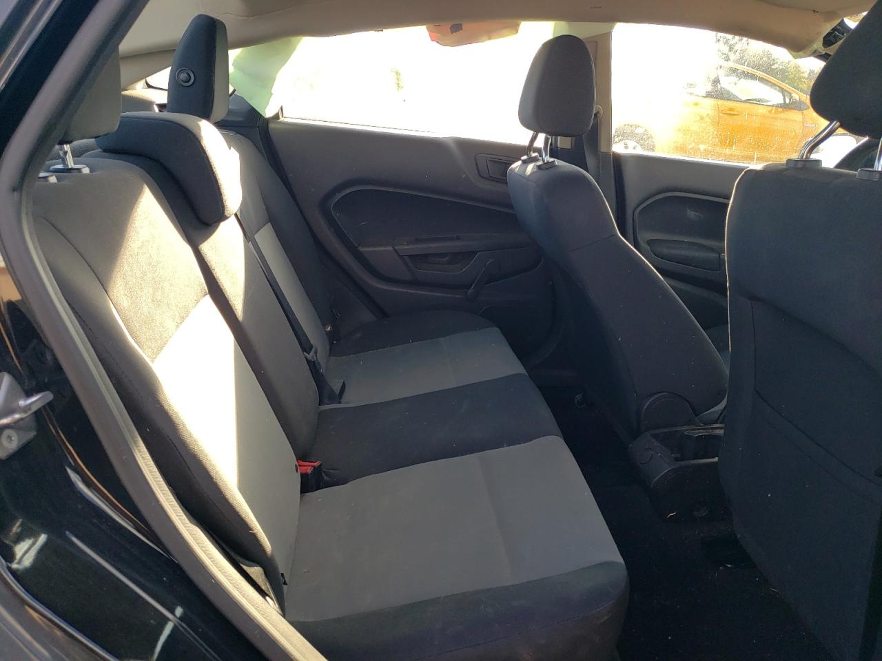 2018 Ford Fiesta S VIN: 3FADP4AJ5JM142425 Lot: 82179835