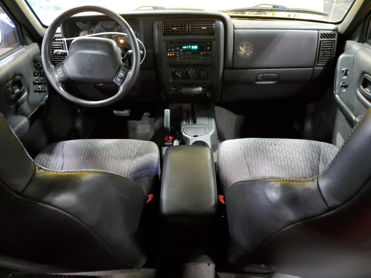 2000 Jeep Cherokee Sport VIN: 1J4FF48S5YL211365 Lot: 89851025