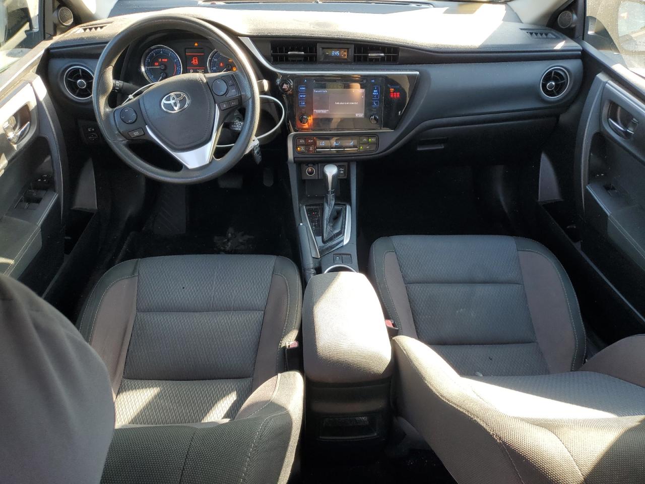 2018 Toyota Corolla L VIN: 2T1BURHE1JC988026 Lot: 85145275