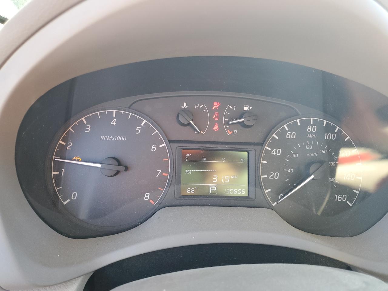 2014 Nissan Sentra S VIN: 3N1AB7APXEL683230 Lot: 82005855