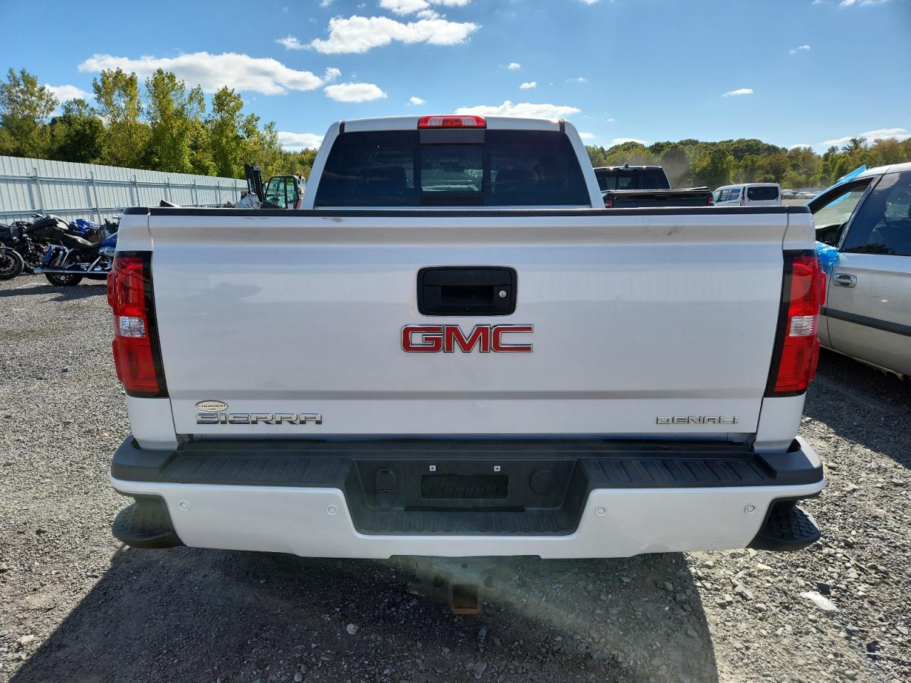 2018 GMC Sierra K2500 Denali VIN: 1GT12UEY6JF168213 Lot: 84448795