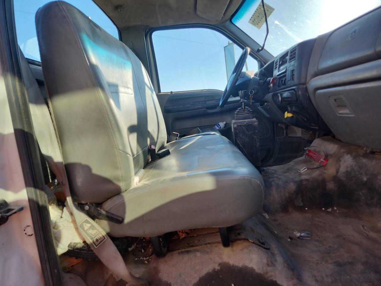 2006 Ford F750 Super Duty VIN: 3FRWF75F76V233407 Lot: 81089055