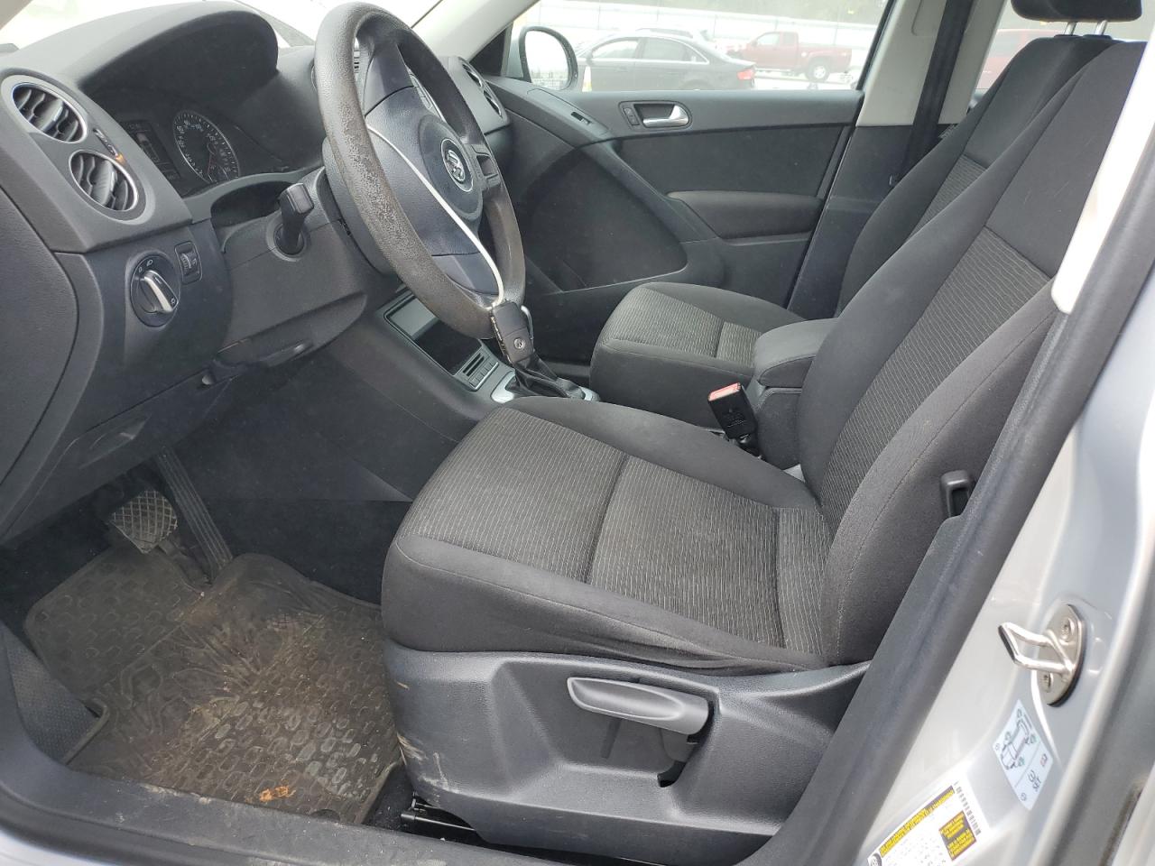 2018 Volkswagen Tiguan Limited VIN: WVGAV7AX4JK006024 Lot: 82189645