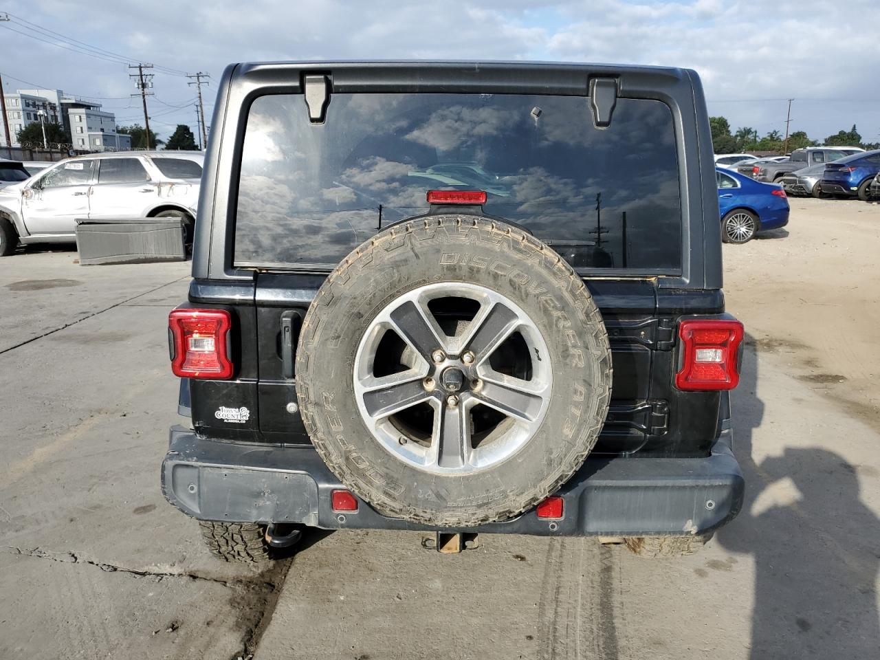 2018 Jeep Wrangler Unlimited Sahara VIN: 1C4HJXEG2JW264558 Lot: 86184705