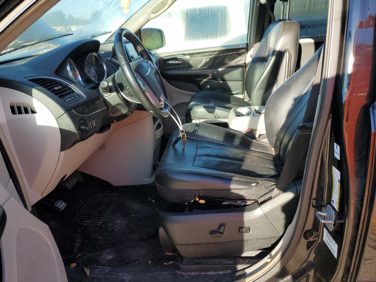 2014 Chrysler Town & Country Touring VIN: 2C4RC1BGXER126569 Lot: 86467395